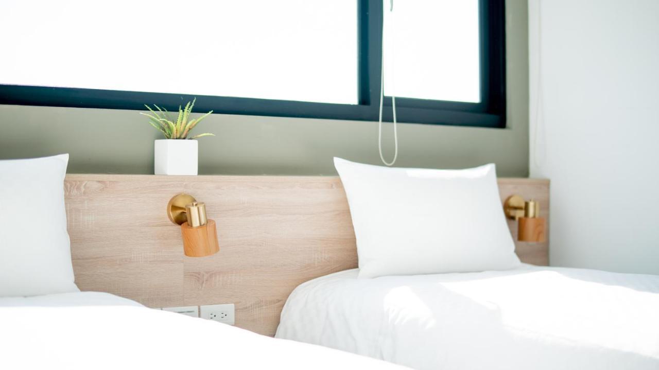City Center Hotel Тайчжун Экстерьер фото