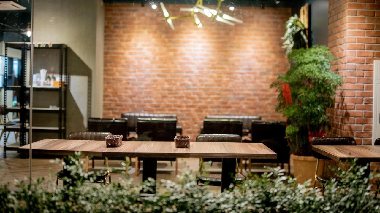 City Center Hotel Тайчжун Экстерьер фото